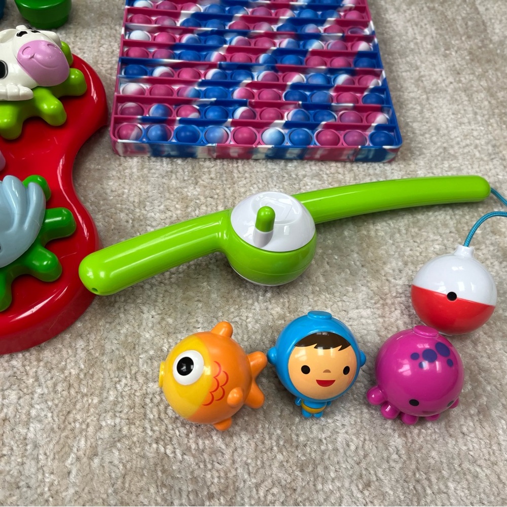 UTLIMATE TODDLER BUNDLE: MUSICAL LEARNING WORKBENCH, SHAPES, CAROUSEL & MORE - Picture 8 of 10
